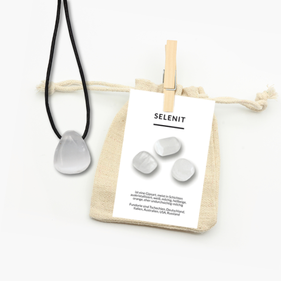 Anhänger Trommelstein gebohrt Selenit klein – Bild 2