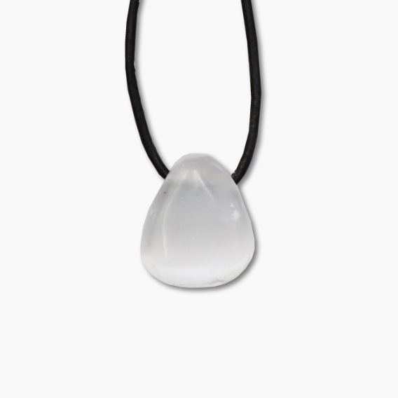 Anhänger Trommelstein gebohrt Selenit klein