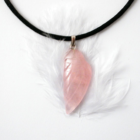 Bergkristall Engelsflügel Anhänger auf großer Karte – für Sternzeichen Löwe – Bild 4