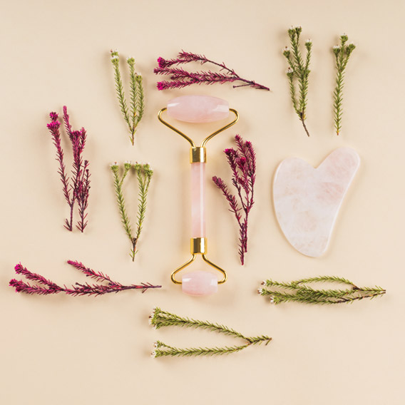 Gua Sha Massagestein Rosenquarz – Bild 2