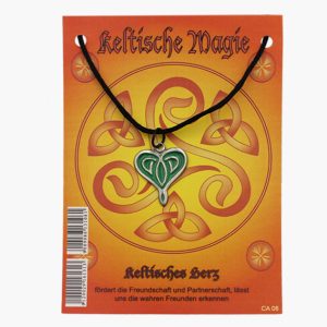 Keltische Magie Amulett aus Zinn Keltisches Herz auf großer Karte mit Infoheft