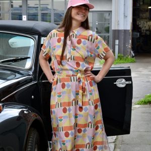 Langes Oversizekleid aus Viskose “Shape Game”, Größe wählbar